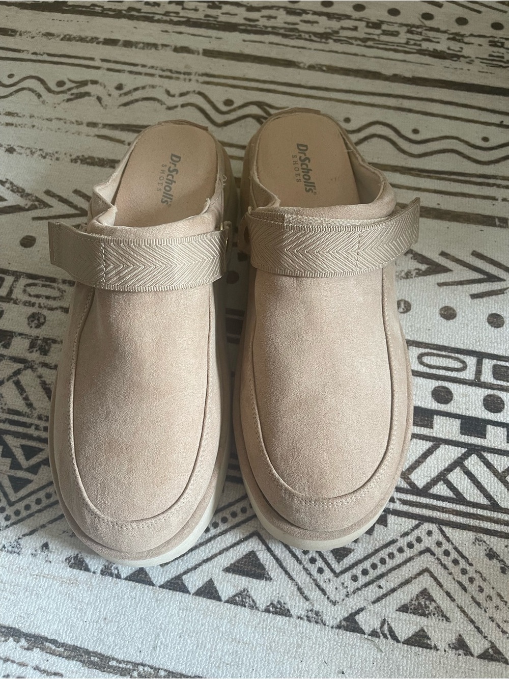 Dr. Scholl's Women's Mule in Light Beige Suede